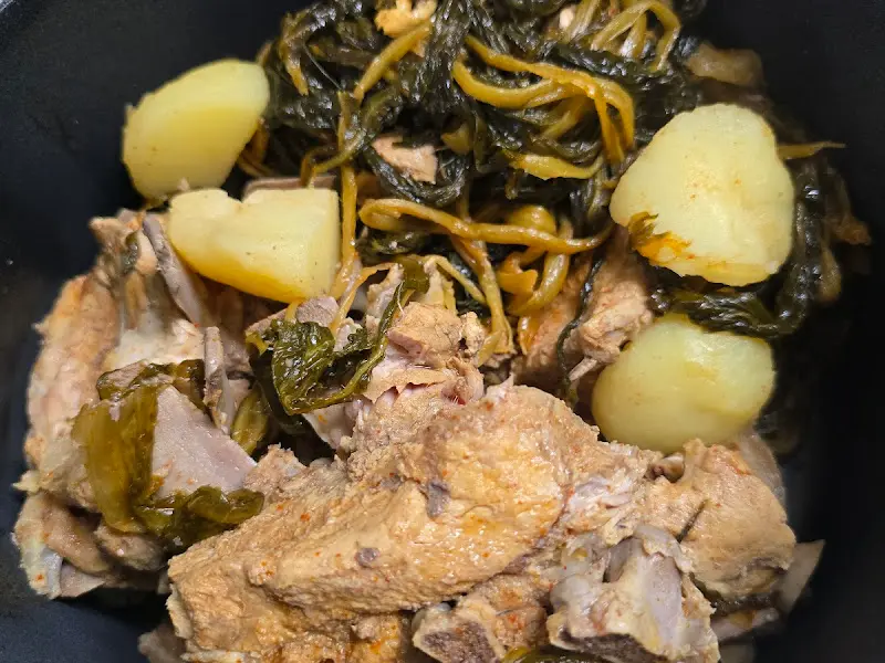 감자탕 고기, 감자, 우거지