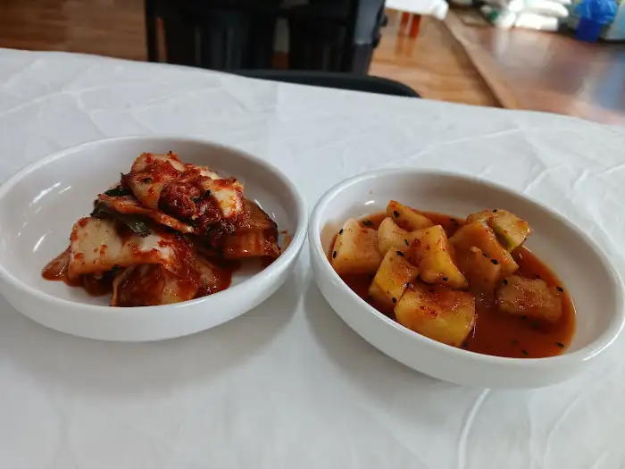 김치와 깍두기 사진