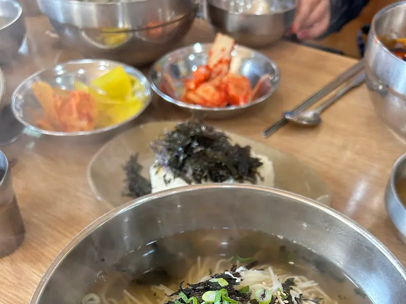 멸치국수와 주먹밥