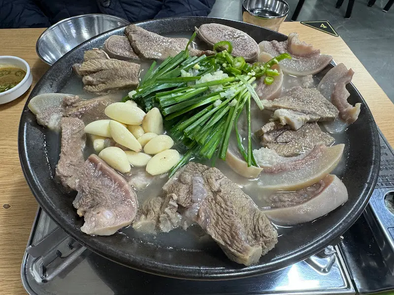 술국의 푸짐한 비주얼