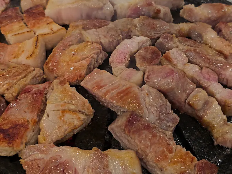 구워진 삼겹살