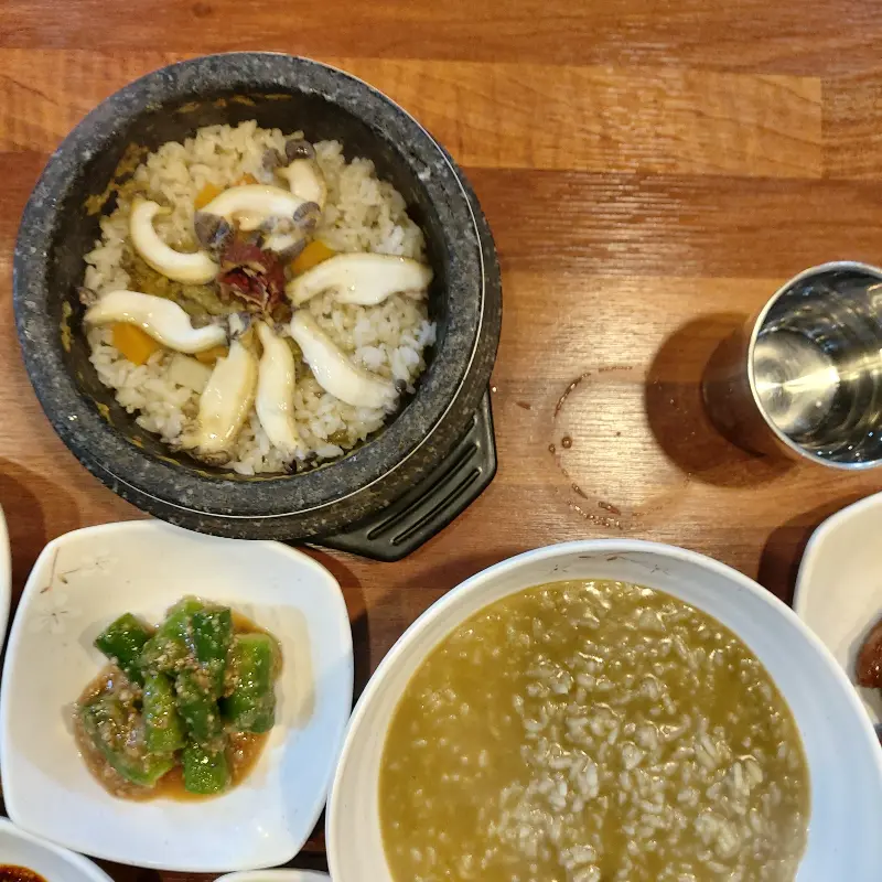 전복돌솥밥 클로즈업