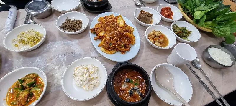 푸짐한 한 상 차림