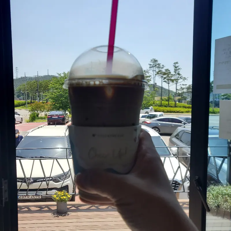 창밖 풍경과 함께