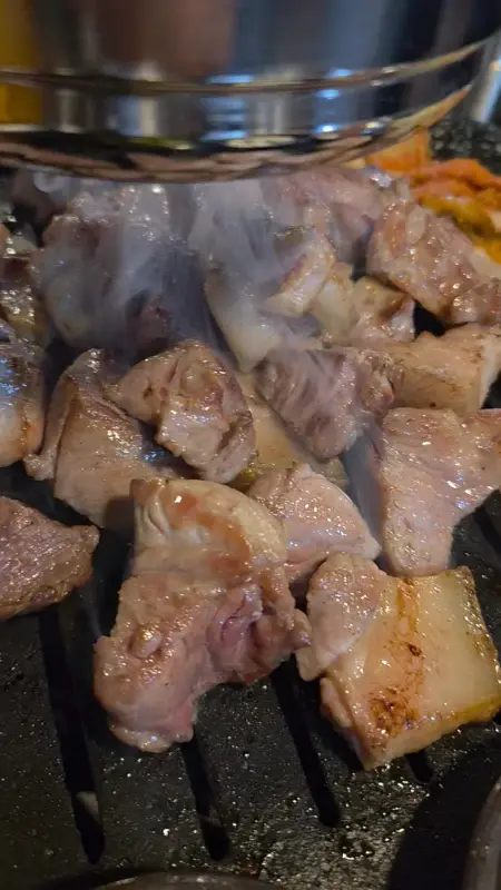 지글지글 익어가는 먹고기