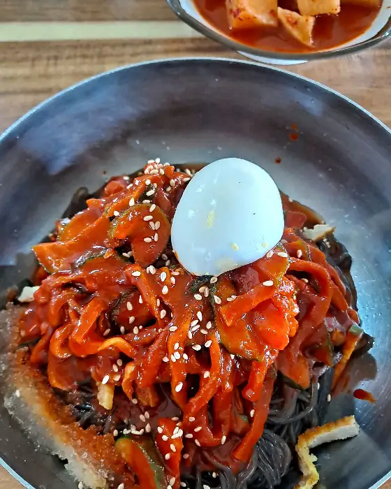재건냉면 비빔냉면