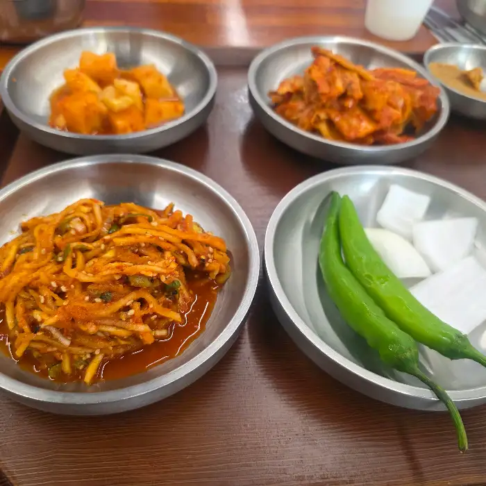 정갈한 밑반찬