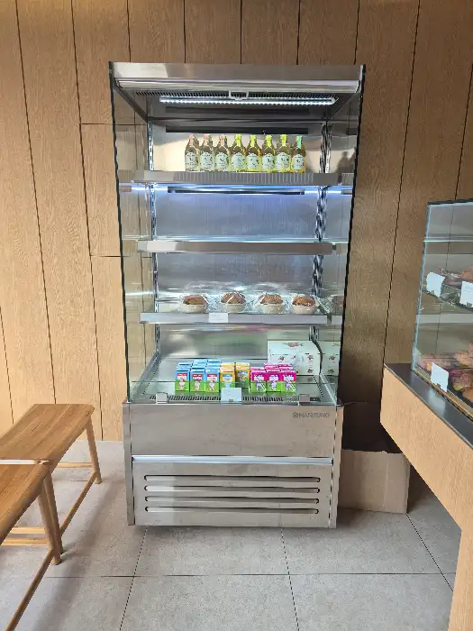 진열대 빵