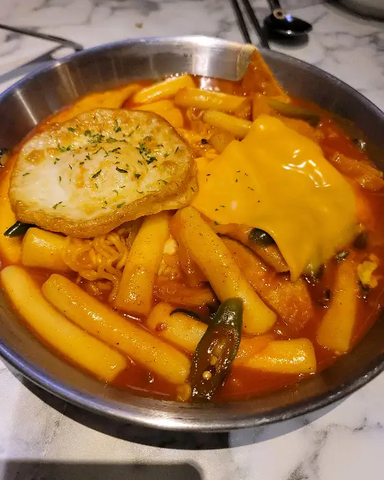 푸짐한 떡볶이 메뉴