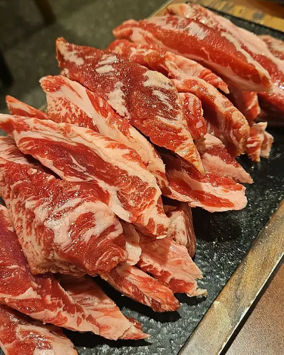 신선한 소갈비살 단면