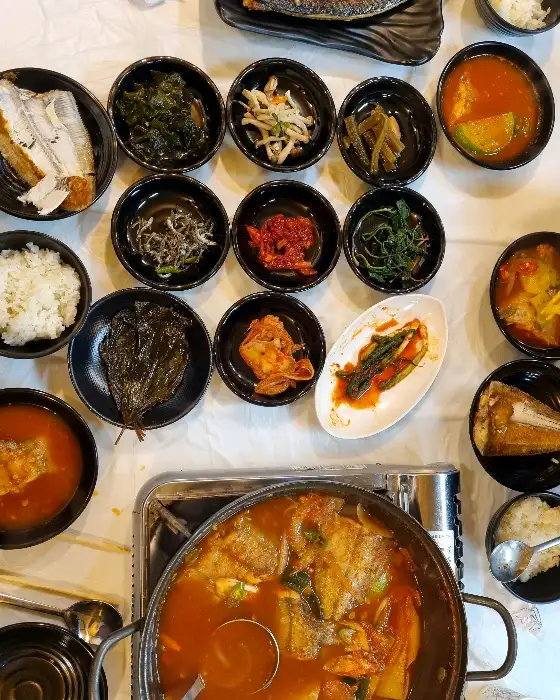 푸짐한 생선구이 한 상