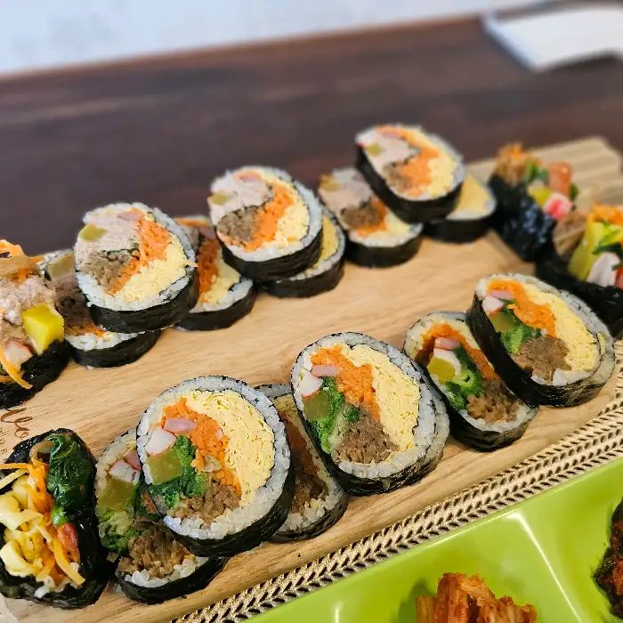 장성 소소김밥 잘라놓은 모습