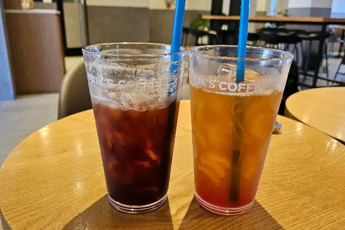 아이스 커피와 아이스크림