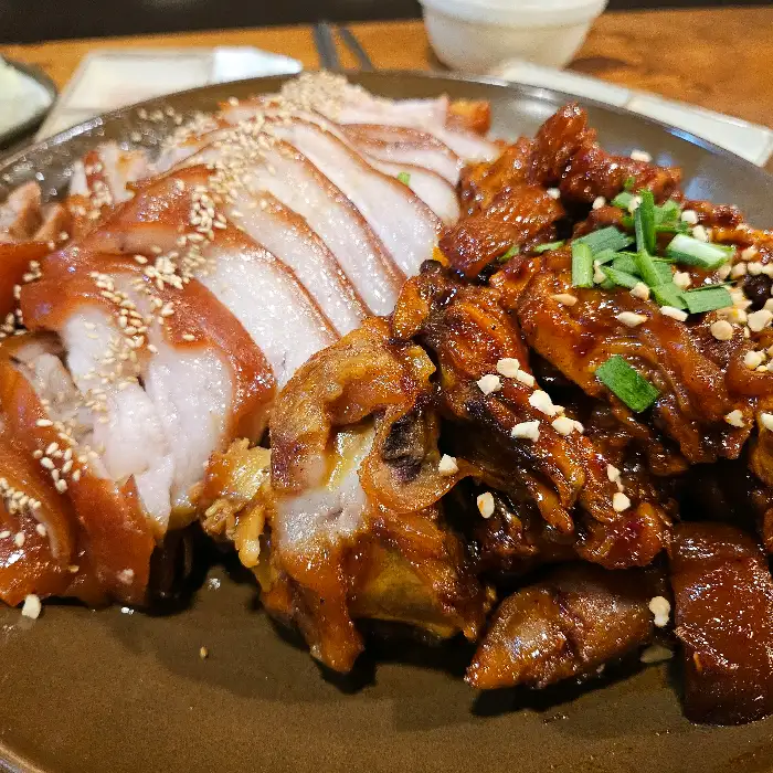 반반 족발 (오리지널 & 불족)
