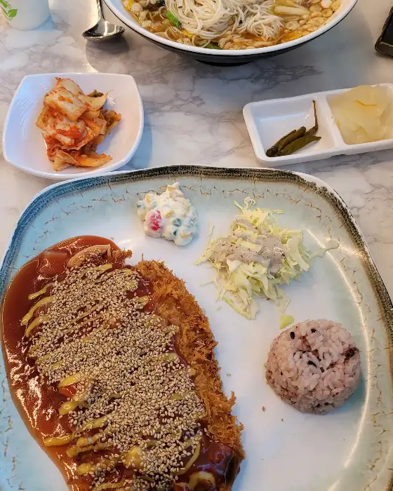 양파치즈돈까스 이미지