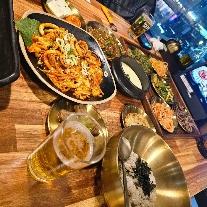 푸짐한 제육볶음
