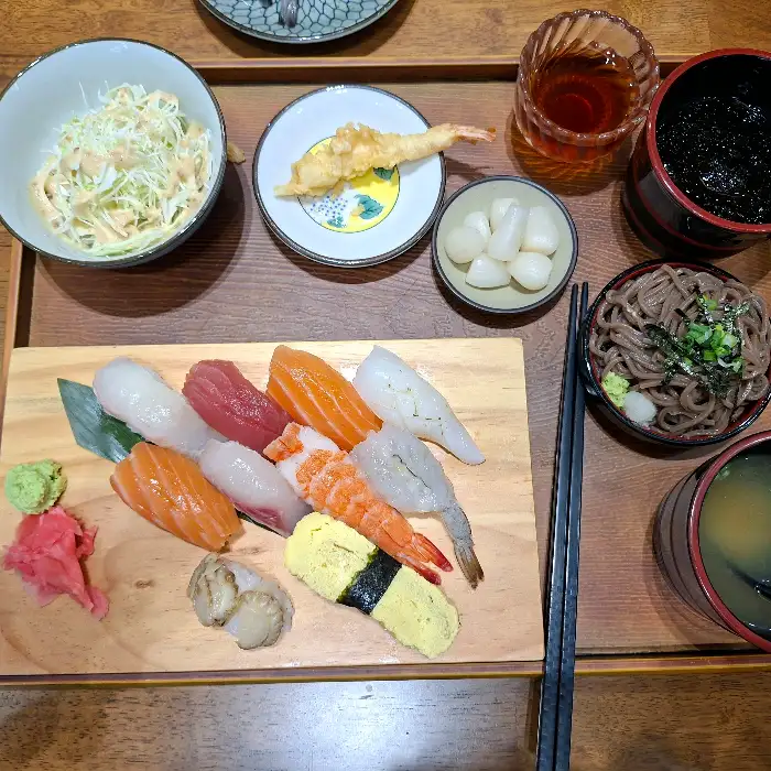 맛있게 조리된 가츠동