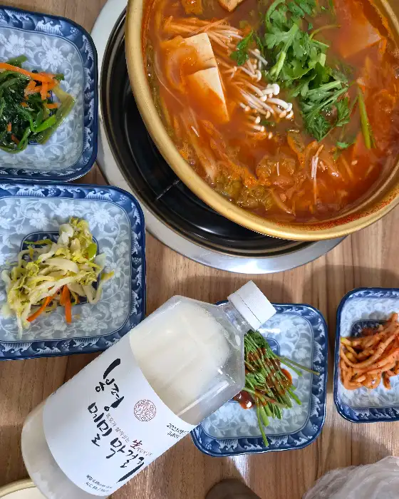 동태탕과 막걸리, 밑반찬
