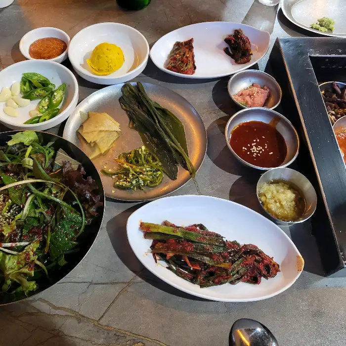 밑반찬과 찌개