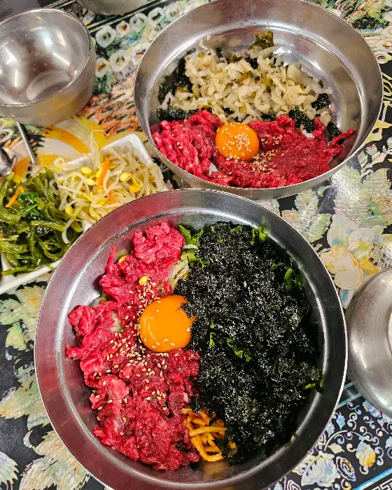 특 육회비빔밥 비주얼