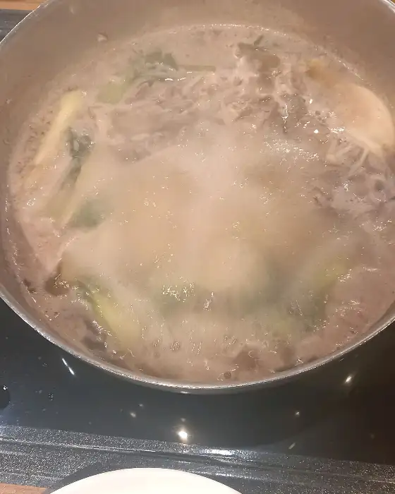 육수 모습