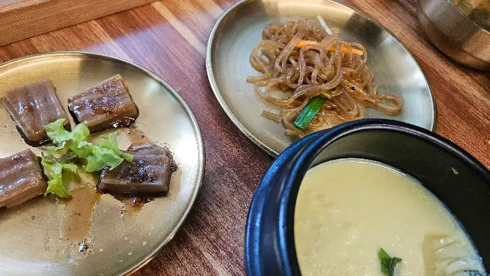 부드러운 당면과 적절한 간의 잡채
