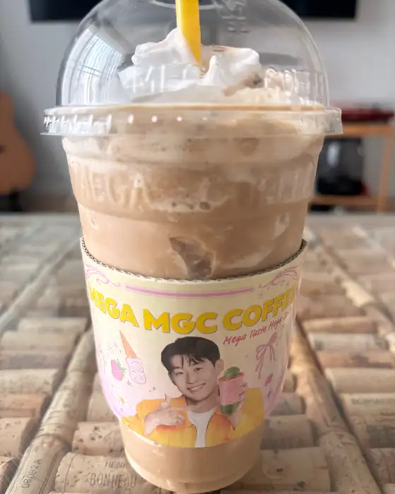 메가커피 딸기 라떼