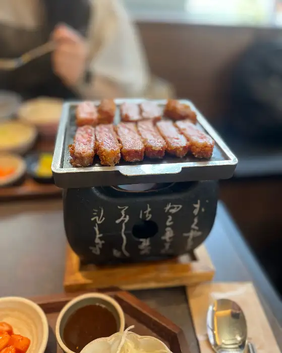 성수 사토규카츠 내부 모습