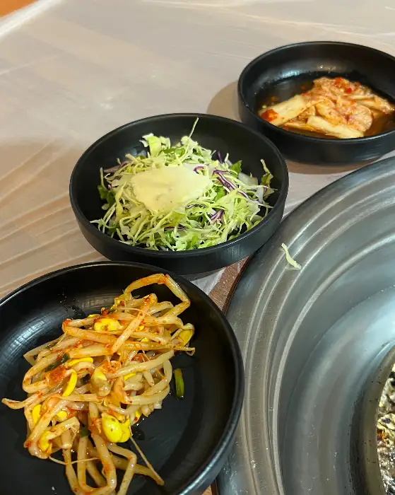 정갈한 밑반찬들