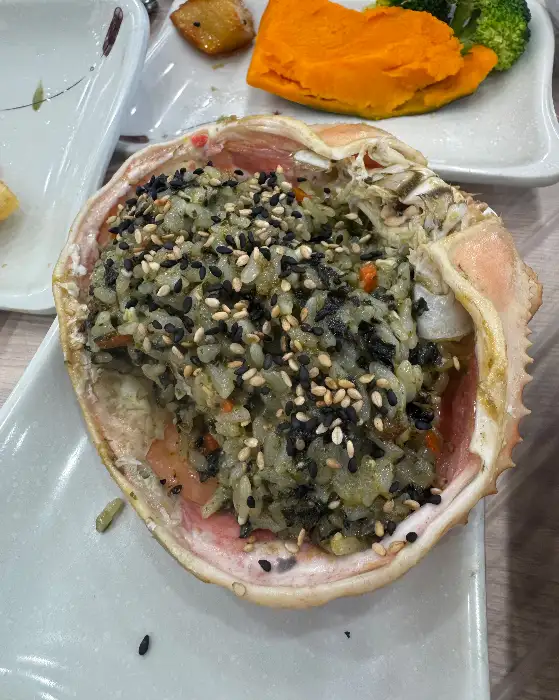 대게 내장에 비빈 밥