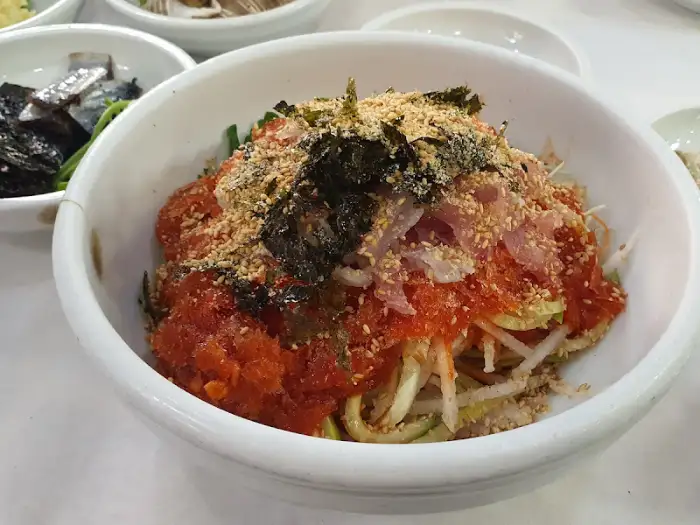 모듬회 한 접시