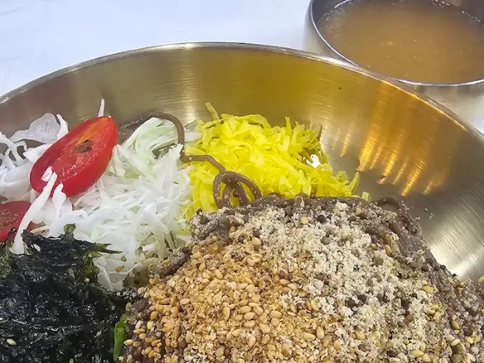 비빔소바 근접 사진