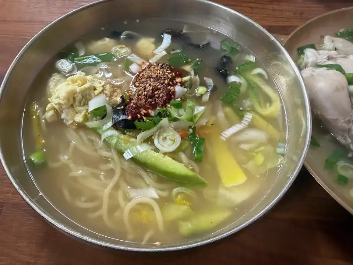 닭육수 냉면