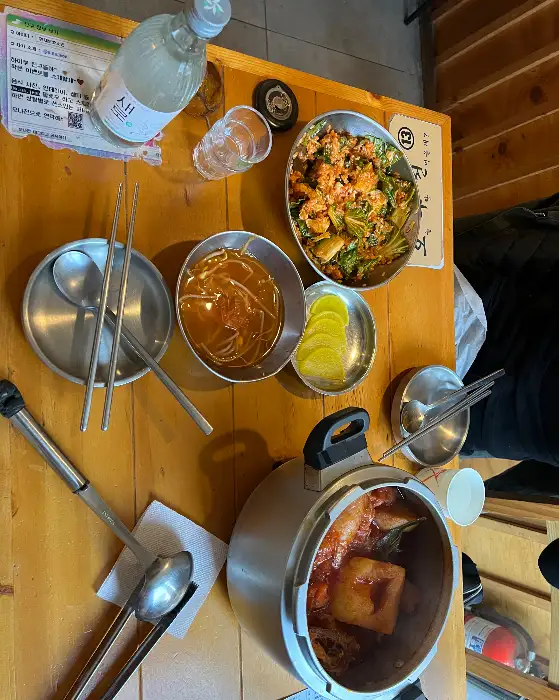 오나전 막걸리 주전자와 잔