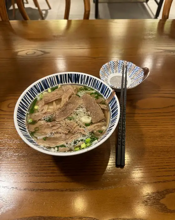 푸짐한 쌀국수