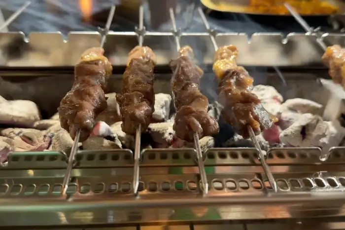 육즙 가득한 양꼬치