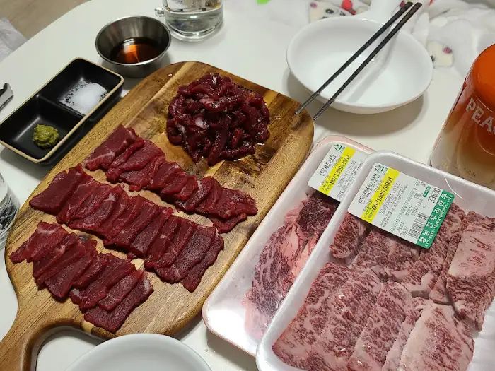 상차림 전체 모습