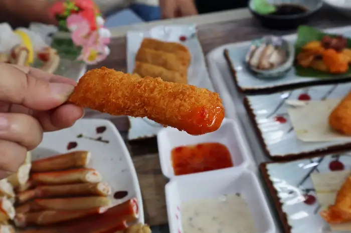 정성스럽게 차려진 스끼다시