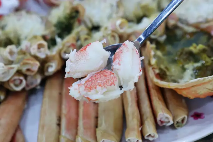 대게 다리살 발라낸 모습