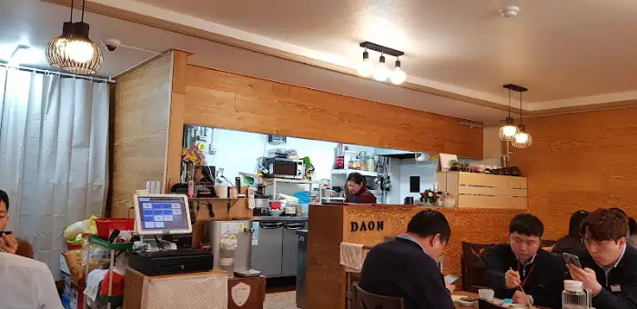 다온 식당 내부