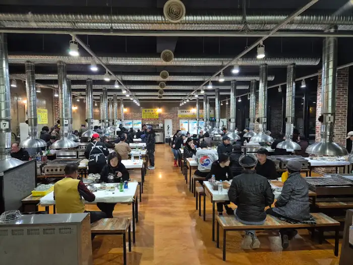 송암셀프장어구이 내부 홀 모습