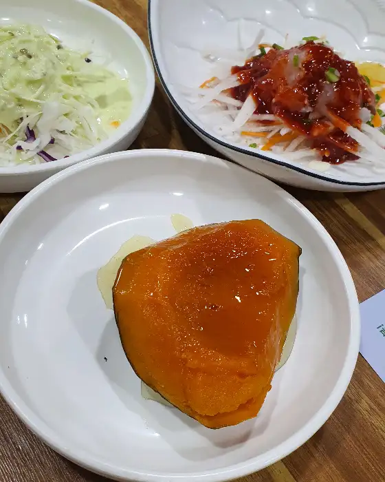 다양한 곁들임 반찬