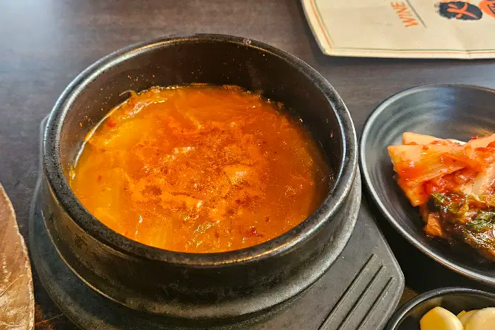 화기애애 본점의 무한리필 김치찌개