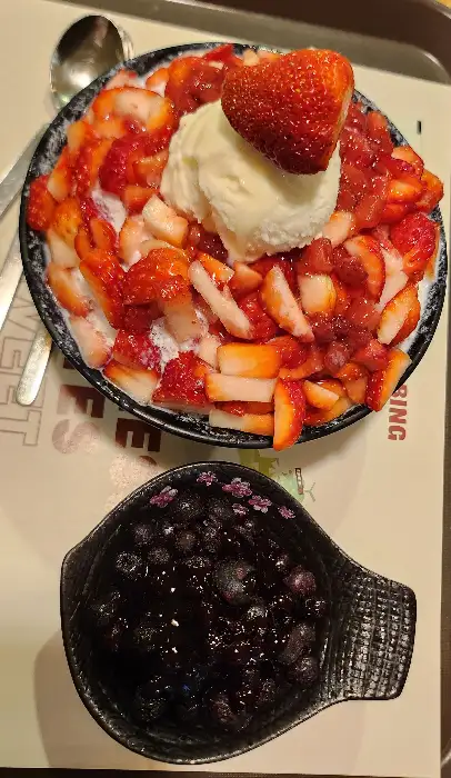 딸기 빙수 비주얼