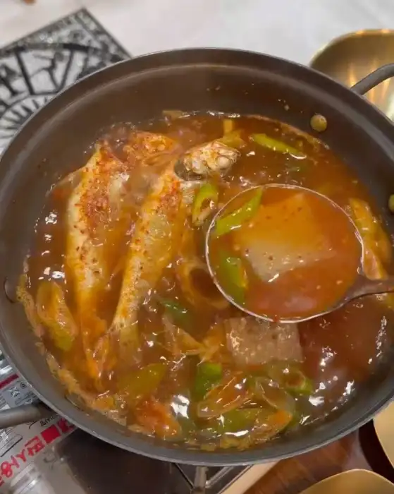 보글보글 끓는 매운탕