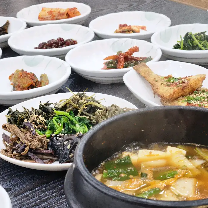 버섯전골과 솥밥
