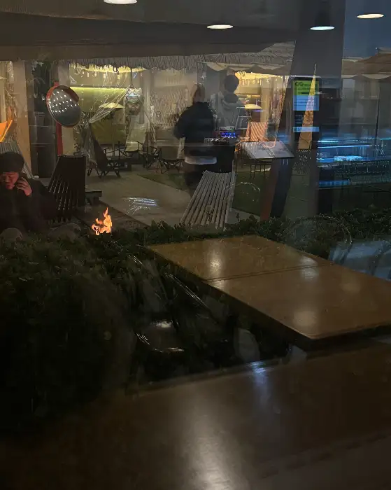 코랄카페 불멍 모습