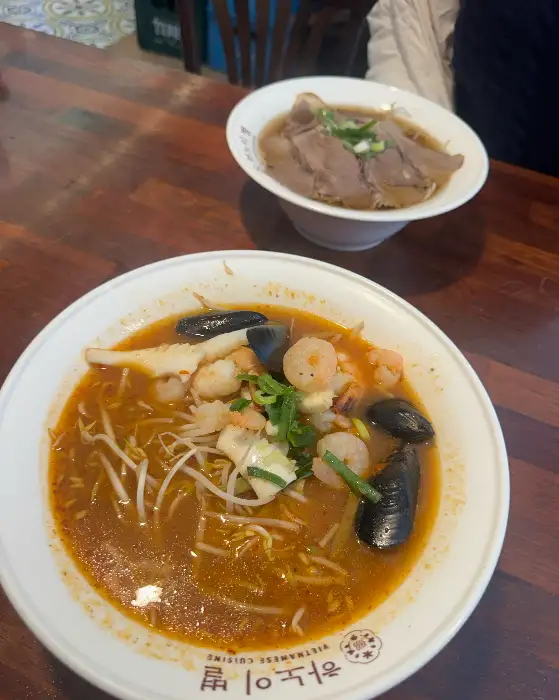 해산물이 푸짐한 쌀국수