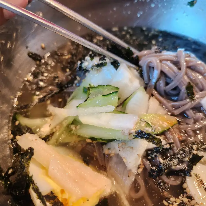 메밀 만두