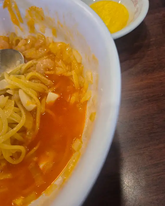 새우와 야채가 들어간 볶음밥